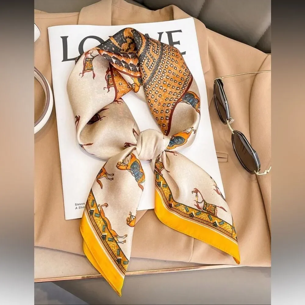 Elegant Yellow and Cream Scarf S1